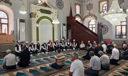 Dinar Ulu Camii’nde 15 Temmuz Şehitleri İçin Kur’an-ı Kerim ve Mevlid Programı Düzenlendi