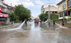 Sandıklı’da Ofis Caddesi’nde Temizlik Çalışması Yapıldı