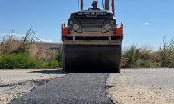Bolvadin'de Deforme Olan Yollara Sıcak Asfalt Dokunuşu