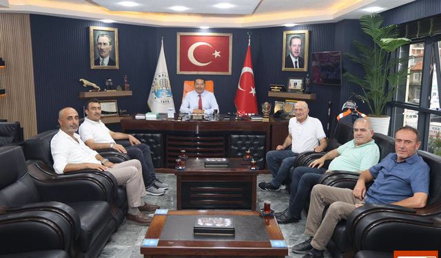 Tatarlı İş İnsanlarından Dinar Belediye Başkanı Veysel Topçu’ya Ziyaret