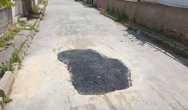 Bolvadin’de Yol Konforu Artıyor: Hisar Mahallesi’nde Asfalt Yama Mesaisi
