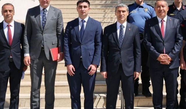 Vali Naci Aktaş Dinar Kaymakamlığını Ziyaret Etti