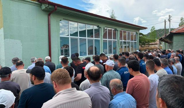 Bayat'ta Acı Gün: Kaymakam Akdağ Acılı Aileyi Yalnız Bırakmadı