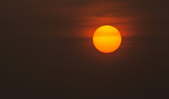 Dinar’da termometreler 33 dereceyi gösterdi
