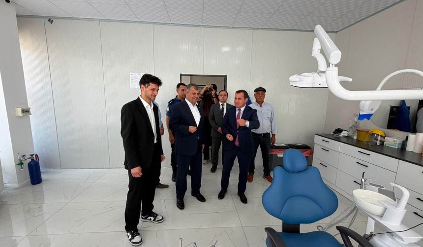 Diş Hekimi İbrahim Ünlü'nün Polikliniği Emirdağ'da Hizmete Girdi