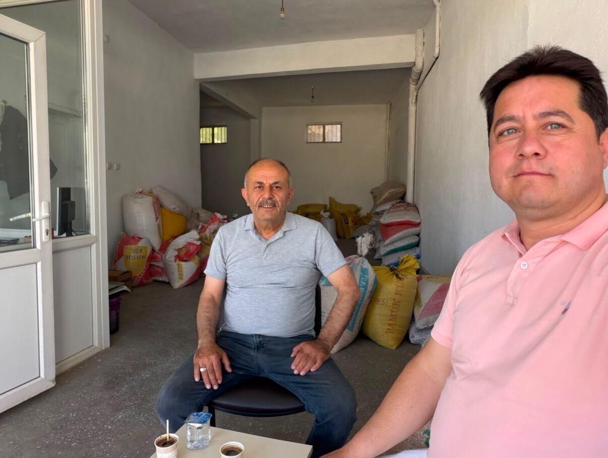 Başkan Aynaci Esnaflarimizla Gönül Gönülebelediye Başkanımız Derviş Aynaci, Çarşı Merkezinde Esn (3)